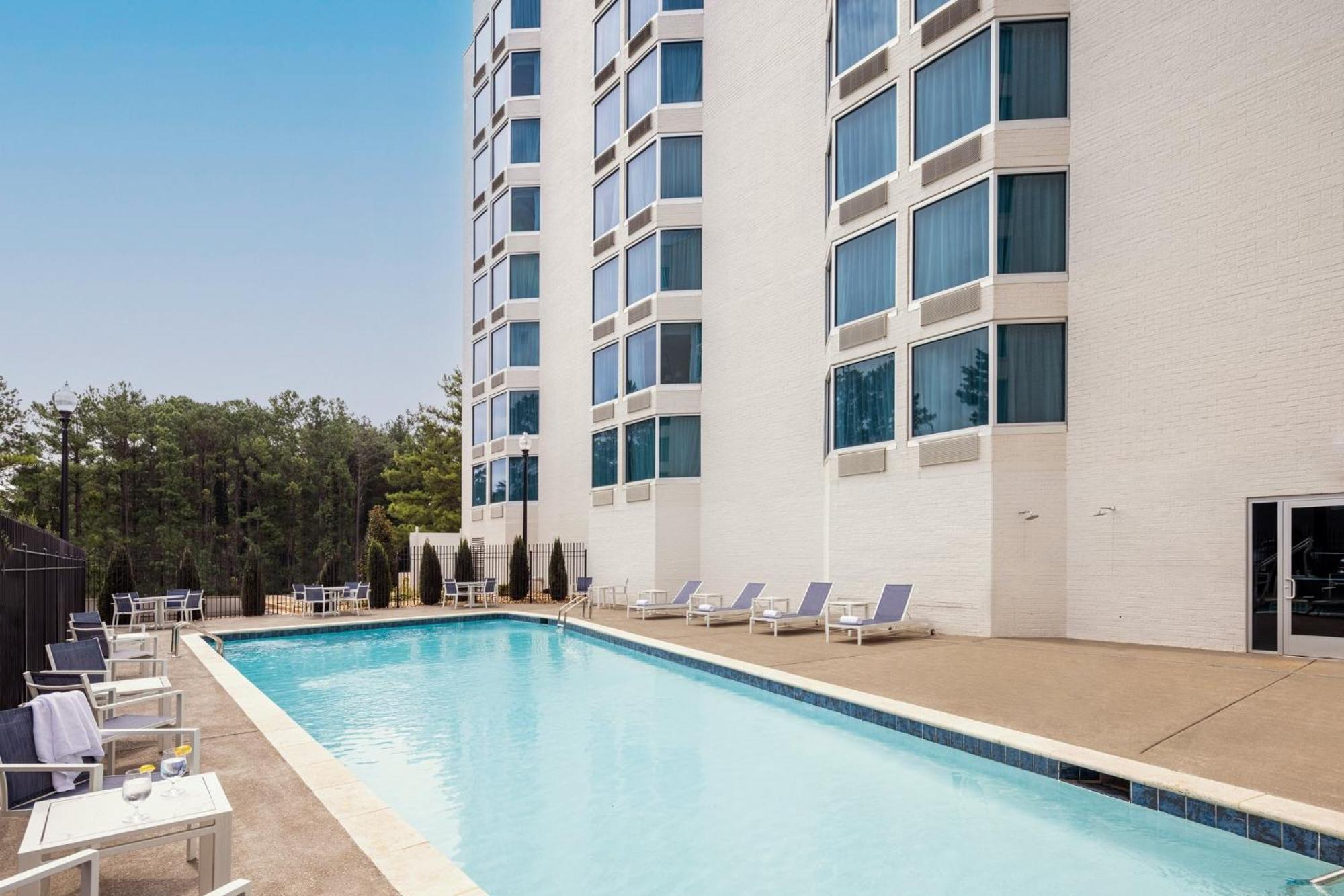 Crowne Plaza Atlanta Ne - Norcross Hotel Exterior photo
